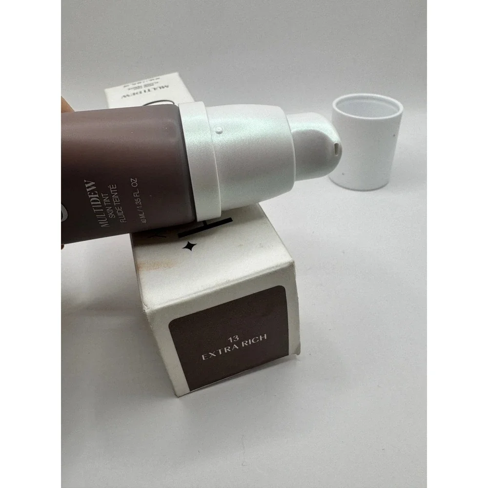Huda Beauty GloWish Multidew Skin Tint 13 Extra Rich